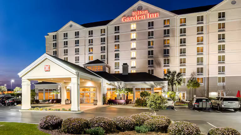 Hilton Garden Inn Exterior